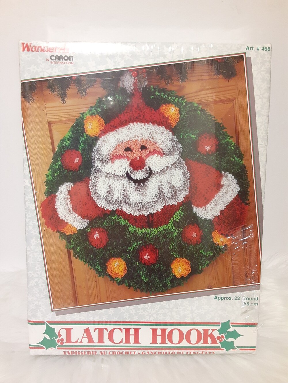 Vintage SANTA WREATH Latch Hook Rug Kit Caron #4681 Snowman Wall CHRISTMAS NEW